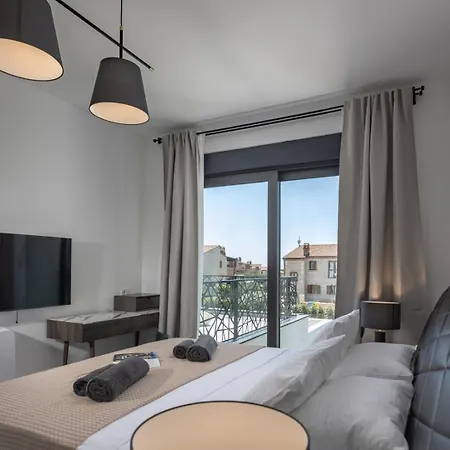 New! Luxury Epic 2 - 50 M2 Heated Pool Villa Juršići