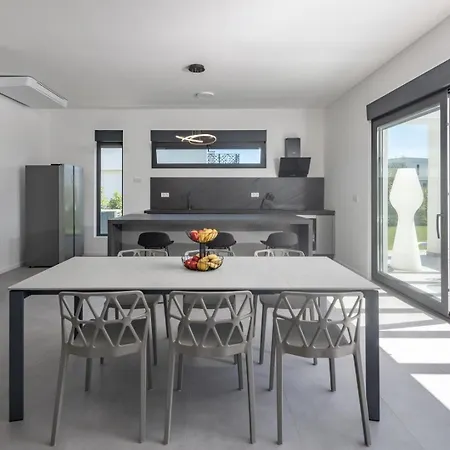 New! Luxury Epic 2 - 50 M2 Heated Pool * Juršići
