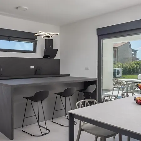 New! Luxury Epic 2 - 50 M2 Heated Pool * Juršići