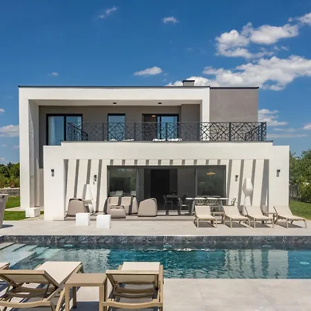 New! Luxury Epic 2 - 50 M2 Heated Pool * Juršići